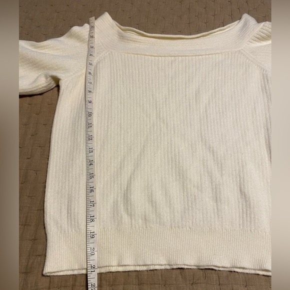 EUC Moth Anthropology Beautiful Ivory Soft Sweater - Size L - Picture 7 of 7